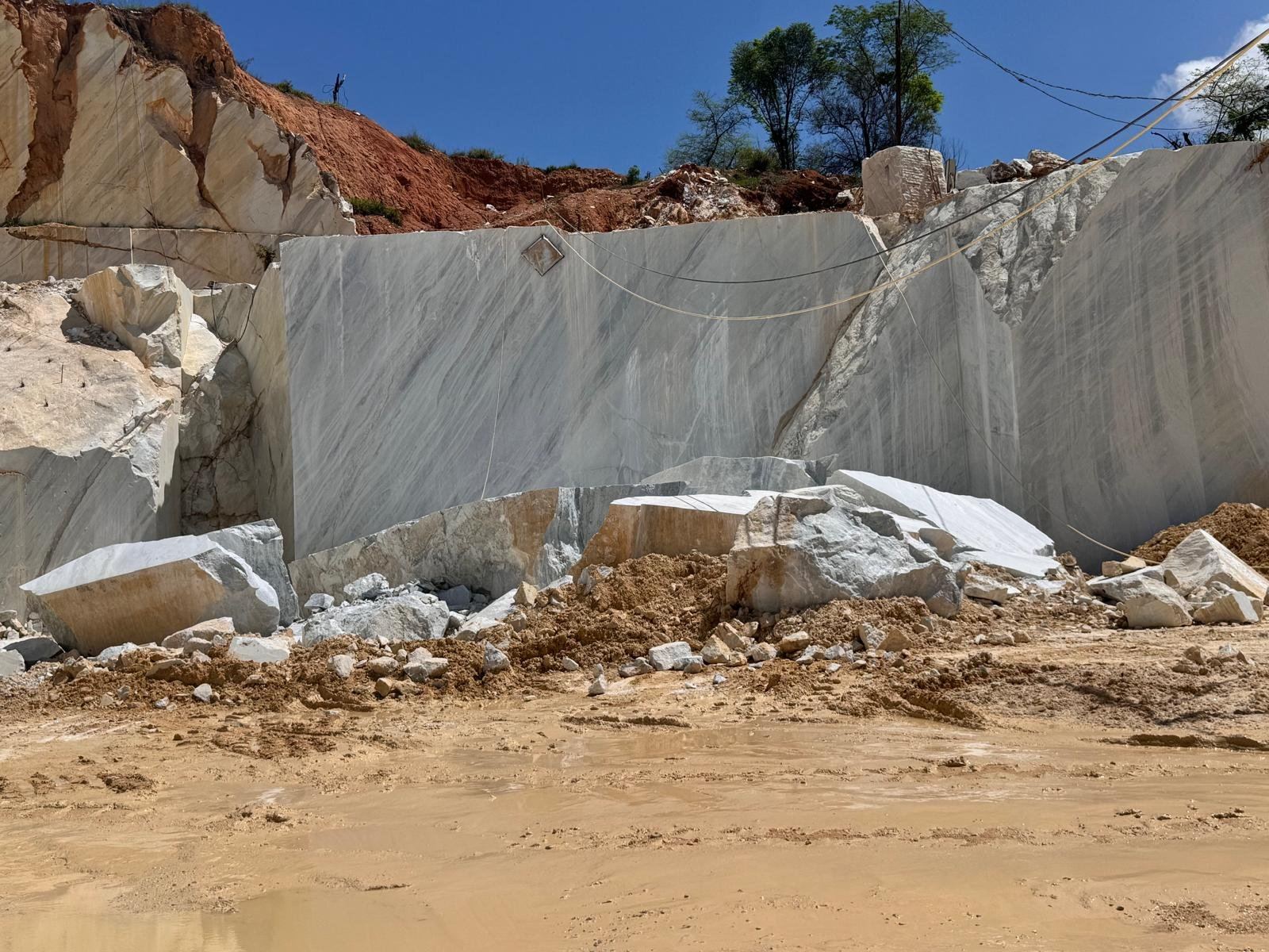 Cut marble walls