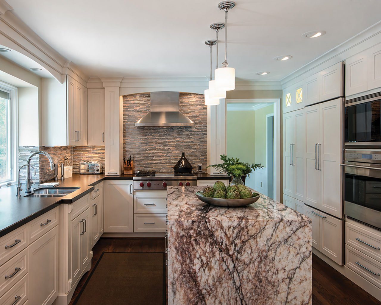 Kitchen with marble island